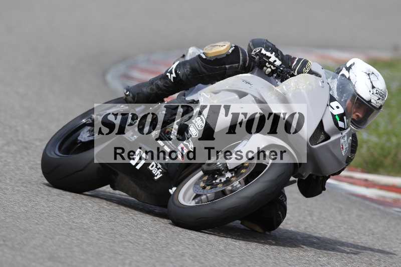 /Archiv-2023/06 10.04.2023 Moto Club Anneau du Rhin/Rouge Expert/97